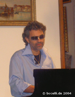 dressed up for Panariello, Forte, 27. 10. 2004, photo: bocelli.de