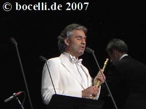 Izod Arena, East Rutherford, 8.12.07, thanks to Carol