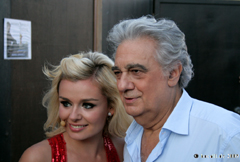 Teatro del Silenzio, Juli 2009, K. Jenkins, P. Domingo, Foto copyright www.bocelli.de