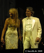 Las Vegas, Dec 12, 2009, with Delta Goodrem, thanks to Karen!